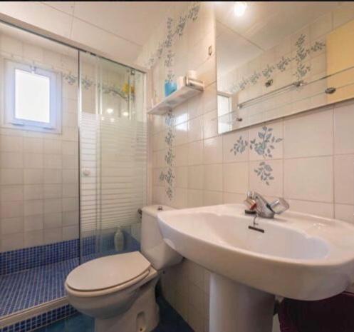 Apartamento 100M De La Playa Apartment Roses Bagian luar foto